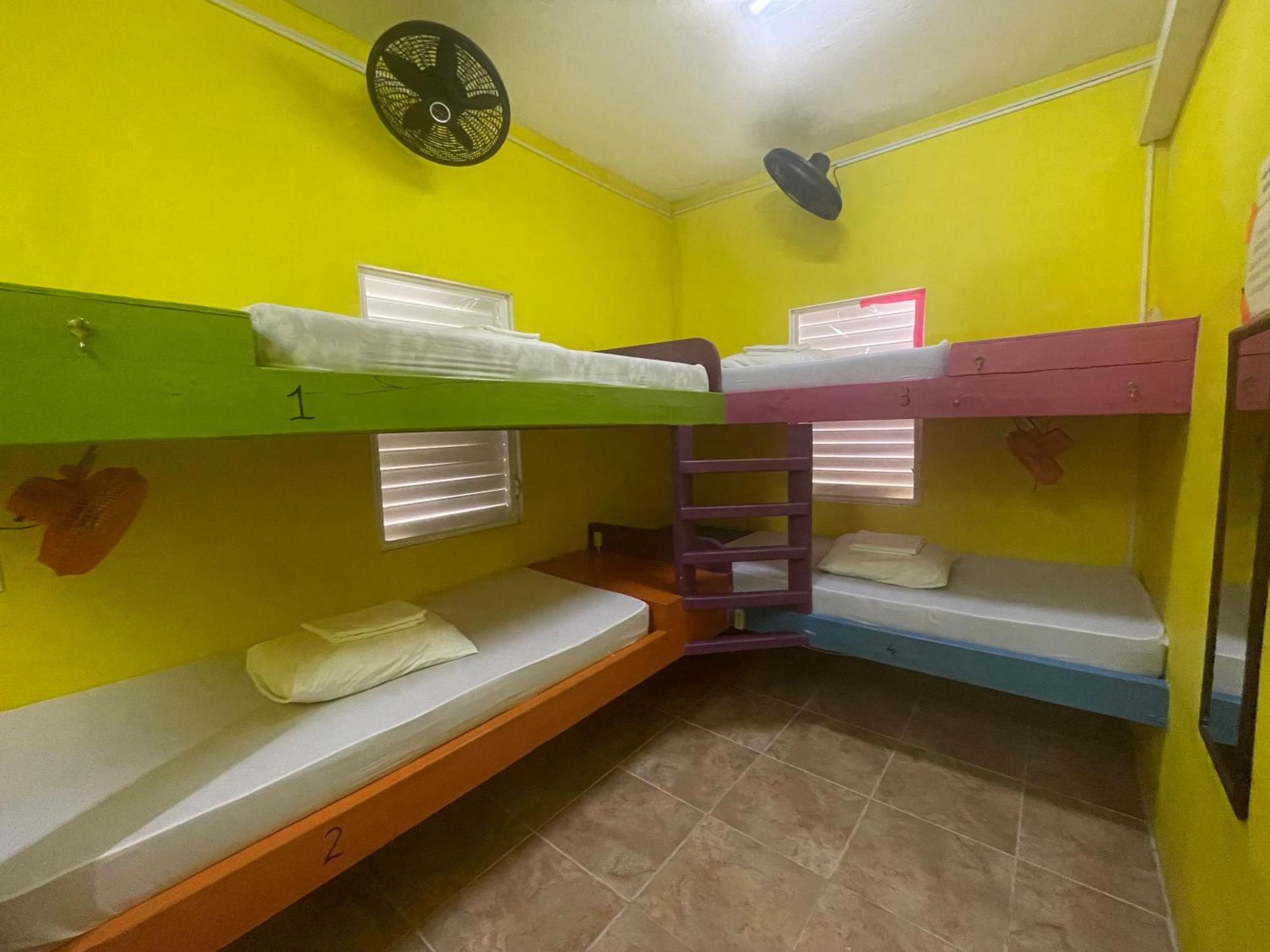 Travellers Palm Backpackers Hostel Caye Caulker Exterior photo